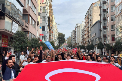 Bursa’da Çarşamba Mahallesi kırmızı beyaza büründü