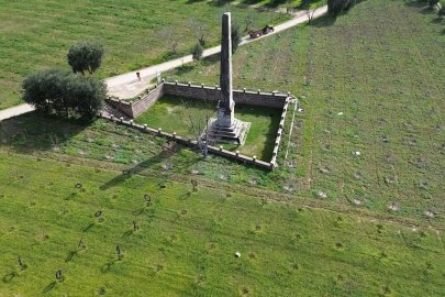 Şeftali bahçesinin tam ortasında 2 bin yıllık tarih