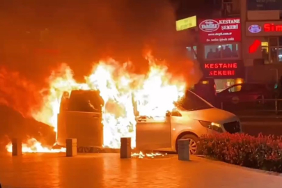 Bursa'da büyükşehir belediye başkan adayının makam aracı alev alev yandı