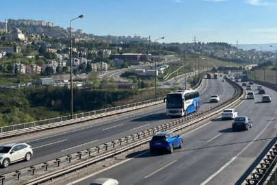 TEM Otoyolu’nun Kocaeli geçişinde akıcı bayram trafiği yoğunluğu