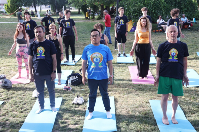 Yoga Günü’nü birlikte kutladılar