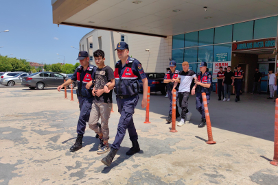 Bursa'da 11 kaçak göçmen sınır dışı edildi