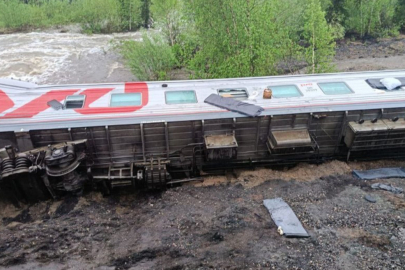 Rusya'da yolcu treni raydan çıktı: 50 yaralı