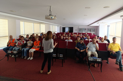 Gemlik Belediyesi çalışanları Temel Afet Bilinci Eğitimi aldı