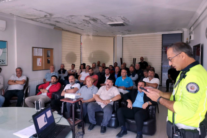 Mudanya'da servisçilere trafik polisinden seminer