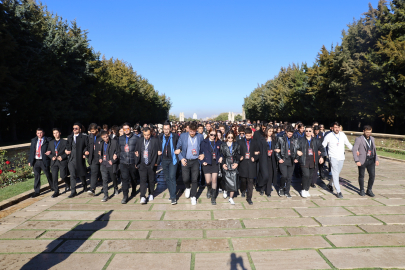 Bursalı 550 genç, Anıtkabir'de