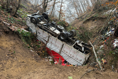 Ormana yuvarlanan kamyona 4 gün sonra ulaşıldı