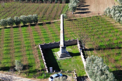 İznik'teki şeftali bahçesinde 2 bin yıllık dikilitaş