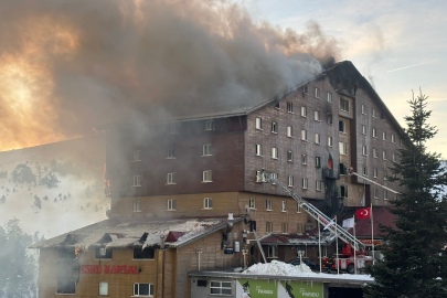 Bursalı diş hekimi çift ve 2 çocuğu otel yangınında hayatını kaybetti