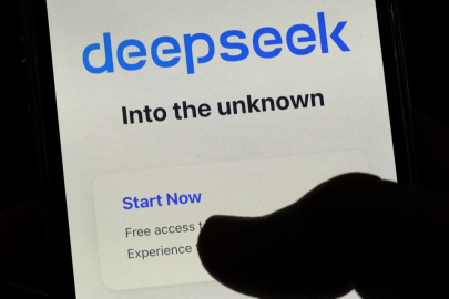 Yapay zeka dünyasında Çin’in DeepSeek uygulaması ChatGPT’ye rakip oldu